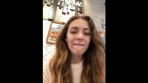 Media: mariid Stripchat 2024-10-14 07:37:00
