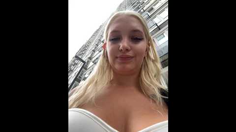 Media: milkyy_wway Stripchat 2024-10-14 09:17:00