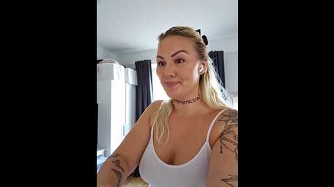 Media: nastymilf_ Stripchat 2024-10-14 12:41:00