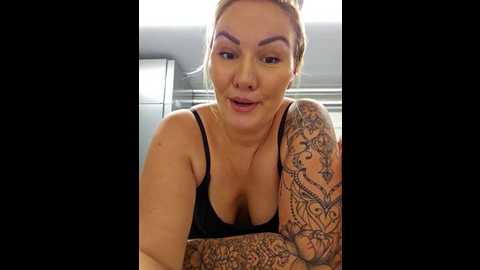 Media: nastymilf_ Stripchat 2024-10-14 14:40:00