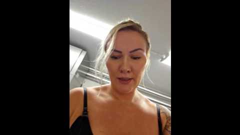 Media: nastymilf_ Stripchat 2024-10-14 15:05:00