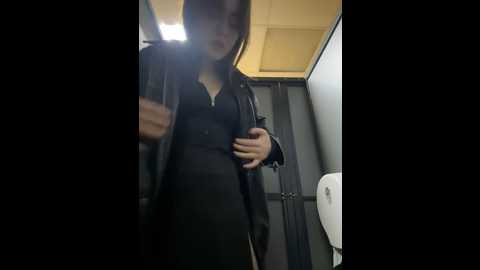Media: peachy_dream Stripchat 2024-10-14 01:01:00