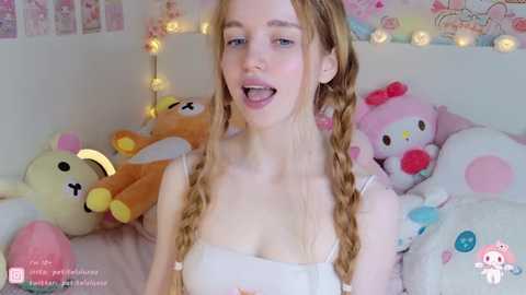 Media: petiteluluxx Stripchat 2024-10-14 09:21:00