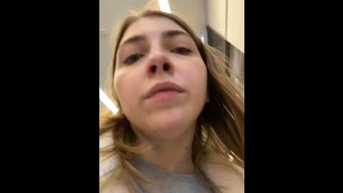 Media: sunny___bunny Stripchat 2024-10-14 16:01:00