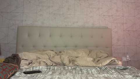Media: victorialivexx Stripchat 2024-10-14 02:38:00