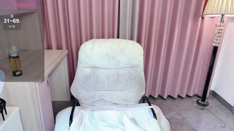 Media: yaikun0_0 Stripchat 2024-10-14 04:11:00