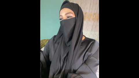 Media: zeynep_lahsen Stripchat 2024-10-14 12:59:00
