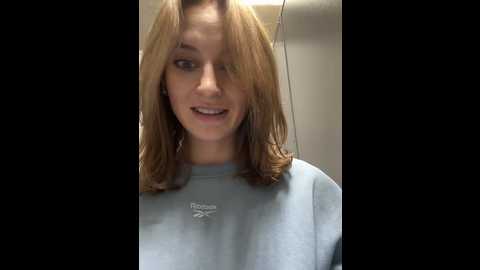 Media: _angelari_ Stripchat 2024-10-15 20:57:00
