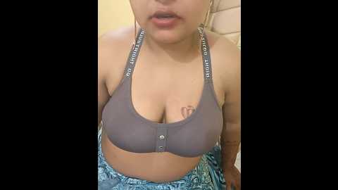 Media: ashwini_gowda_91 Stripchat 2024-10-15 05:24:00