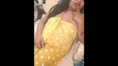 Media: ashwini_gowda_91 Stripchat 2024-10-15 19:07:00