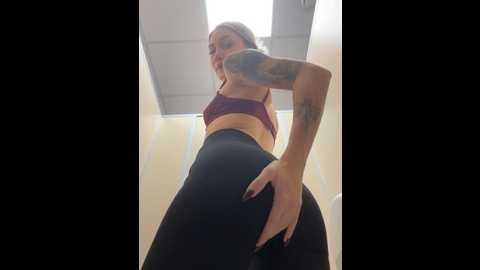 Media: baby_brownie Stripchat 2024-10-15 13:31:00