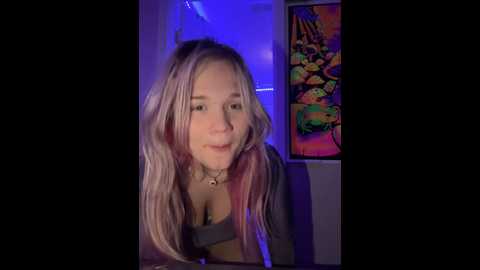 Media: cutiepiespanks Stripchat 2024-10-15 03:34:00