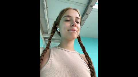 Media: enjoy_my_beauty Stripchat 2024-10-15 07:16:00