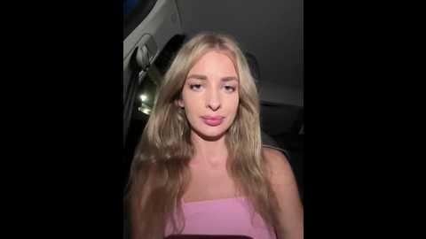 Media: evieevans Stripchat 2024-10-15 19:59:00