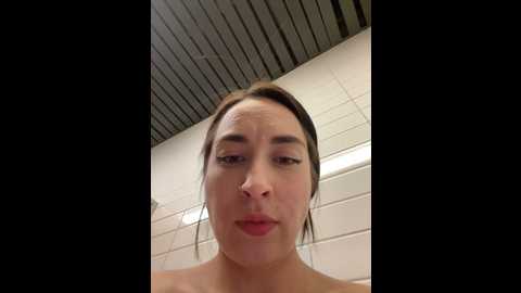 Media: holly_play Stripchat 2024-10-15 14:41:00