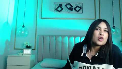 Media: jasmine_lander Stripchat 2024-10-15 00:55:00