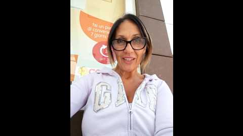 Media: jasminenoir2 Stripchat 2024-10-15 11:10:00