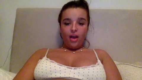 Media: maisie_smith Stripchat 2024-10-15 02:30:00