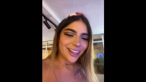 Media: miawhitepink_ Stripchat 2024-10-15 06:03:00