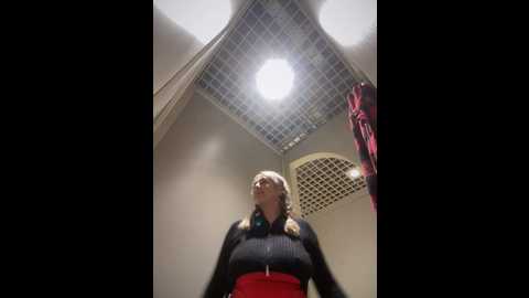 Media: mommmyyummy Stripchat 2024-10-15 10:39:00