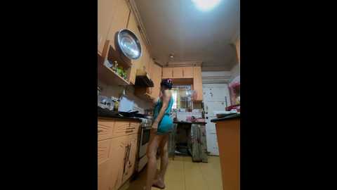 Media: sweetieme Stripchat 2024-10-15 03:58:00