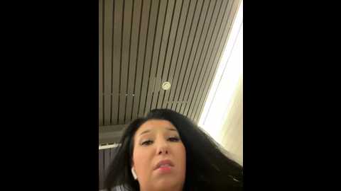 Media: tisha_busty Stripchat 2024-10-15 16:02:00