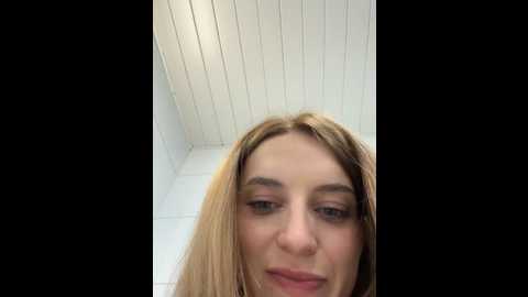 Media: _angelari_ Stripchat 2024-10-16 16:23:00