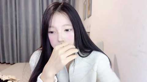 bella_175 @ stripchat on 20241016