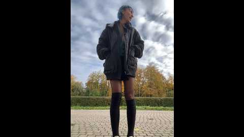 Media: bigbabykiki Stripchat 2024-10-16 08:23:00