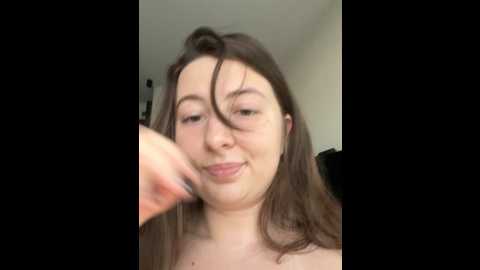 Media: curvyflawless Stripchat 2024-10-16 13:08:00