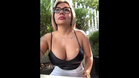 Media: dianita_1988 Stripchat 2024-10-16 19:32:00