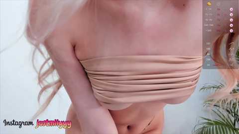 emydolly @ stripchat on 20241016
