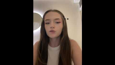 Media: jessi_meow Stripchat 2024-10-16 18:30:00