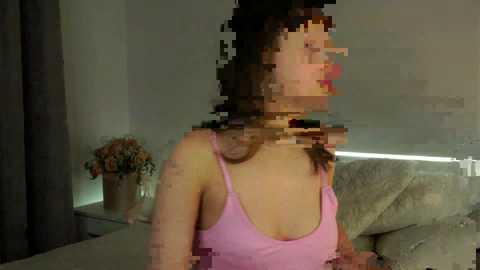 Media: karinbates Stripchat 2024-10-16 22:02:00