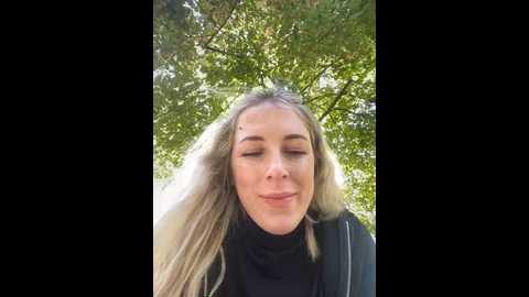 Media: mommmyyummy Stripchat 2024-10-16 09:45:00