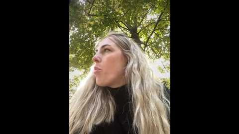 Media: mommmyyummy Stripchat 2024-10-16 10:05:00