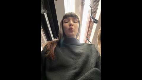 Media: sophie_avory Stripchat 2024-10-16 16:54:00