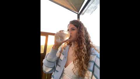 Media: alana15 Stripchat 2024-10-17 22:46:00