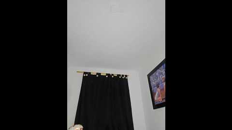 antonella2_m @ stripchat on 20241017