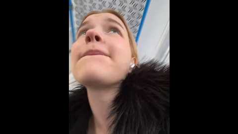 Media: baby_tiny Stripchat 2024-10-17 11:35:00