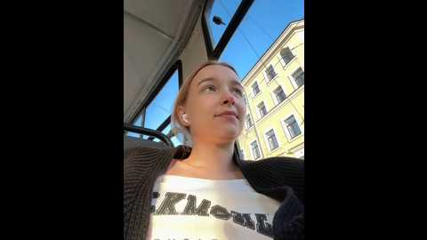 Media: baby_tiny Stripchat 2024-10-17 12:59:00