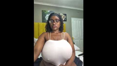 Media: bustygoddess32 Stripchat 2024-10-17 03:10:00
