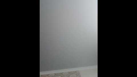 Media: catherine_la Stripchat 2024-10-17 05:00:00
