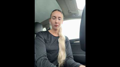Media: cutieemy Stripchat 2024-10-17 11:46:00
