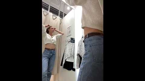 Media: dina_tease Stripchat 2024-10-17 09:22:00