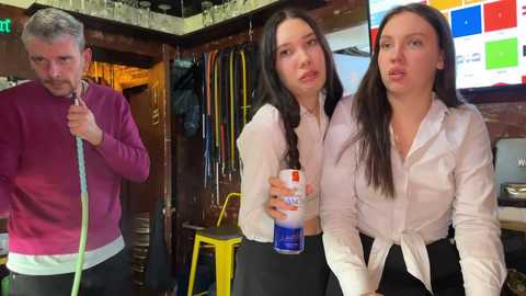 Media: dirtypub Stripchat 2024-10-17 17:22:00