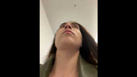 Media: holly_play Stripchat 2024-10-17 14:41:00