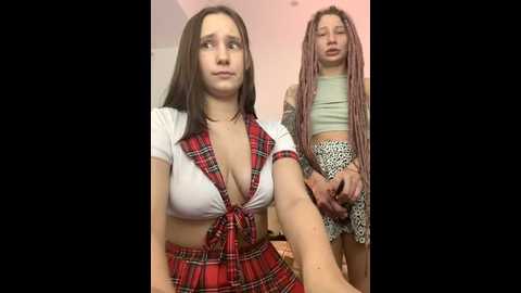 Media: hotcaramellstv Stripchat 2024-10-17 20:49:00