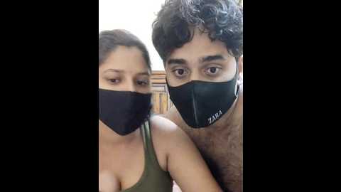 Media: ind_couple1 Stripchat 2024-10-17 08:01:00