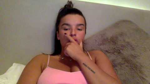 Media: maisie_smith Stripchat 2024-10-17 03:02:00